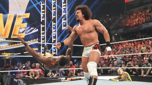 Tres posibles rivales para Carlito en WWE
