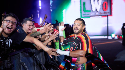 ¡VIVA LA RAZA! WWE establece nuevos récords en presentaciones en México