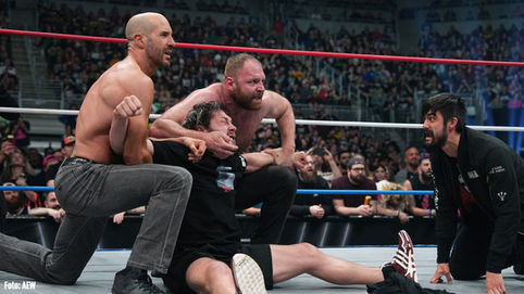 Blackpool Combat Club ataca a The Elite; Takeshita asiste a los técnicos