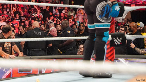 ¿Qué rayos hacía Dexter Lumis en Raw?