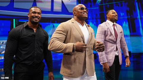 ÚLTIMA HORA: Los Street Profits se unen a Lashley como luchadores rudos