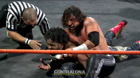 UNA LUCHA MÁS: Revancha entre Star Roger y Marty Scurll en CWA Christmas Showdown