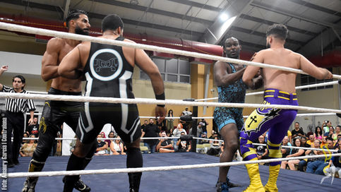 El debut de Jaime Espinal en la lucha libre ya está en línea
