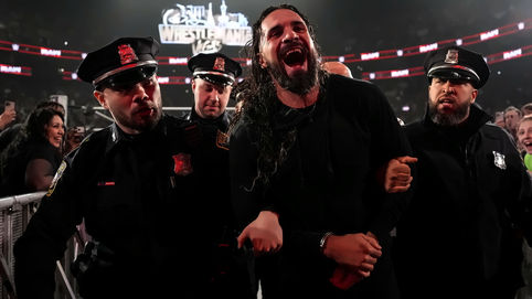 Duelo mental entre Paul Heyman y Seth Rollins provoca descontrol en Raw