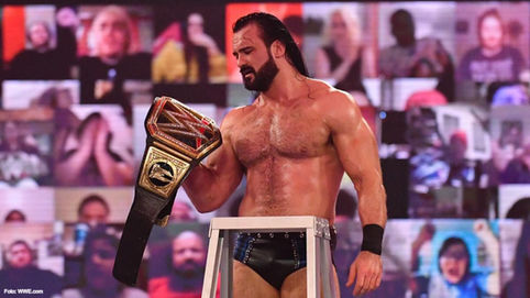 WWE TLC: Drew McIntyre retiene el Campeonato Mundial en lucha de TRIPLE AMENAZA