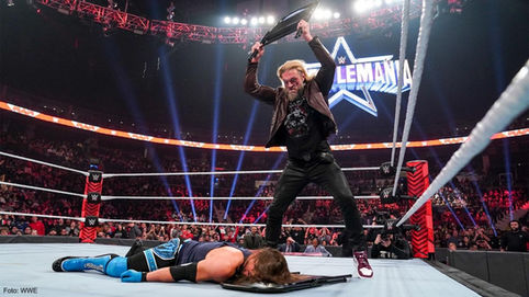RAW: Edge masacra a quien será su oponente en WrestleMania, AJ Styles (VIDEO)