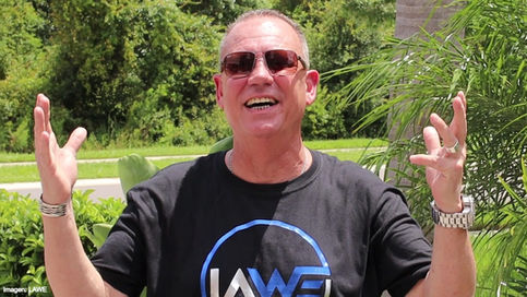 Mike Chioda trae su veteranía como el tercer hombre sobre el cuadrilátero en LAWE (VIDEOS)