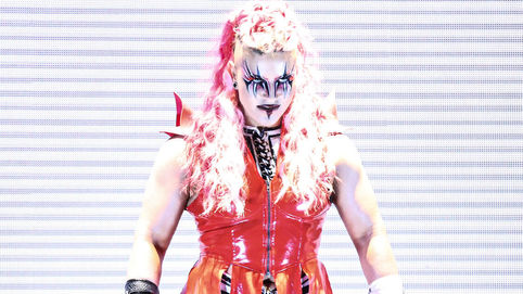 Zaria impacta a la fanaticada con su llegada a WWE NXT