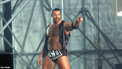 REPORTE: Complicada la salud de Scott Hall tras sufrir tres infartos cardíacos