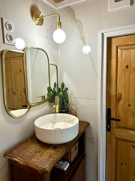 Miroir salle de bain - Nevada Cottage.jpg