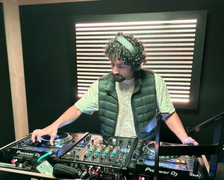 LSEM | London School of Electronic Music. DJ Courses London. Learn to DJ London. Music Production Courses London. DJ Classes London. Music Production Classes. DJ Tutors London. Music Production Tutors London.