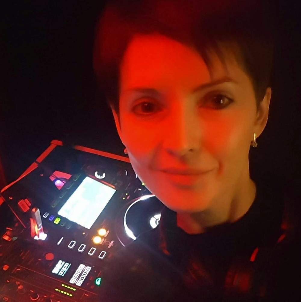 Our Graduate Dj Student Ana Coba S First Ever Mix Is Absolutely Stunning Our Graduate Dj Student Ana Coba S First Ever Mix Is Absolutely Stunning