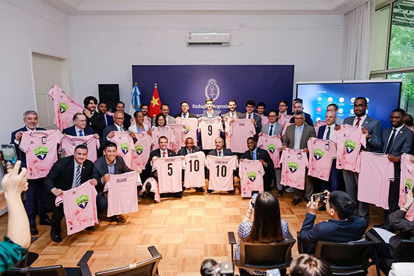 Diplomats from Dominica, Jamaica, other LAC countries to participate  in soccer initiative in China