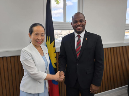 Chinese ambassador pays courtesy call on Antigua and Barbuda health minister