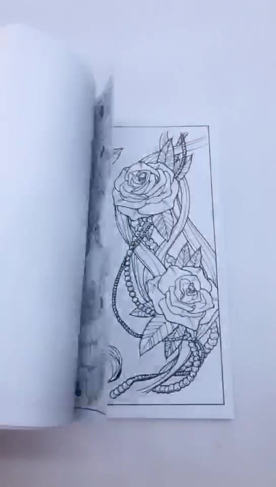 Miniatura: ADULT TATTOO COLORING BOOK / LIBRO DE PINTAR