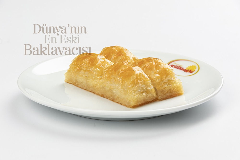 Kaymaklı Baklava