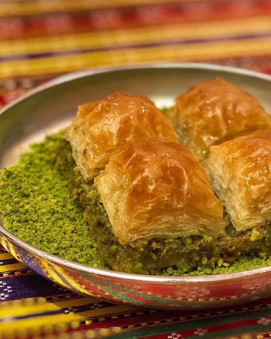 Fıstıklı Özel Kare Baklava