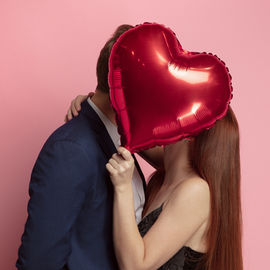 Romantik Hediyeler: Her detayda aşk ve tutku yansıtan özel ürünler
Kaliteli Ürünler: Yüksek kalite malzemeler ve özenli işçilikle hazırlanmış hediyeler
Çeşitli Seçenekler: Takılar, kişiselleştirilebilir hediyeler, romantik setler, gourmet koleksiyonlar
Hemen Keşfedin: Sevgilinizi mutlu edecek özel romantik hediyeleri şimdi inceleyin!