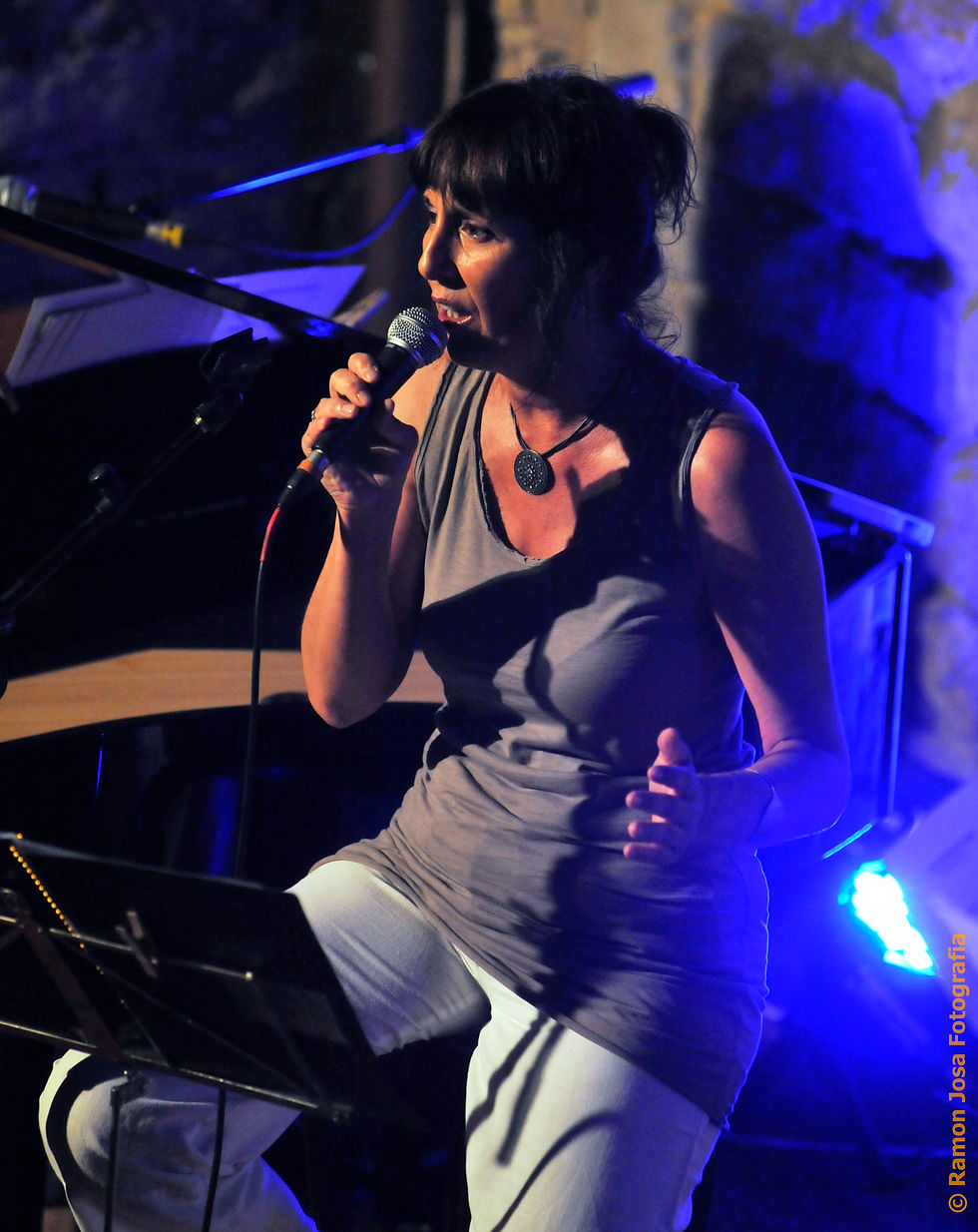 Llúcia Vives