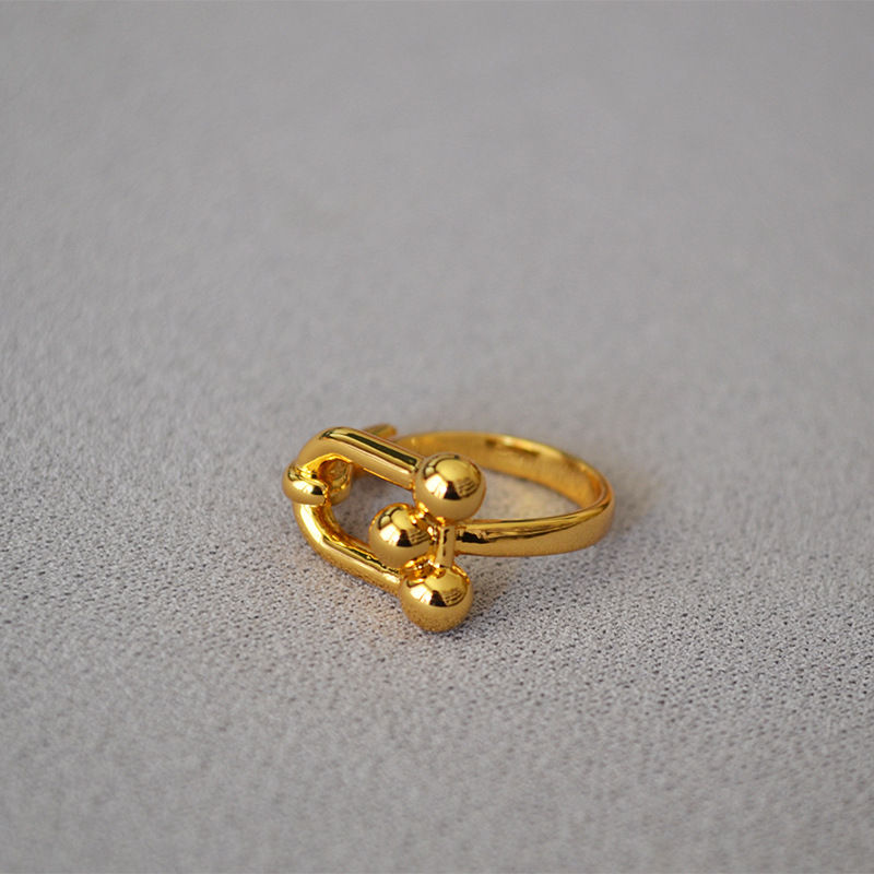Miniatura: Anillo U