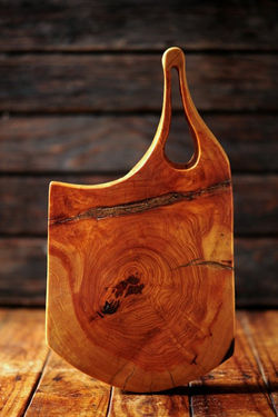 Serving/Cheese with Teardrop Handle