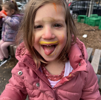 children celebrating Holi 
