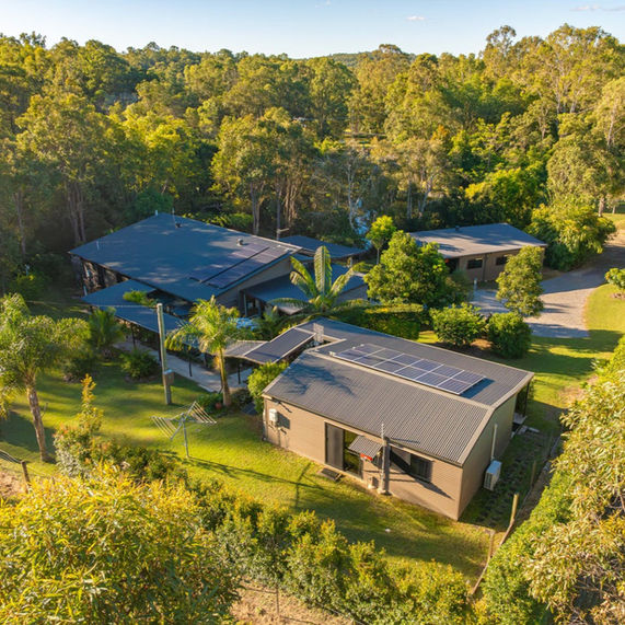 Link to property listing on realestate.com.au by Desley Aylward
