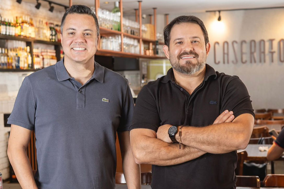 Os sócios Rafael Dâmaso e Tales Garcia, do Caseratto/Divulgação