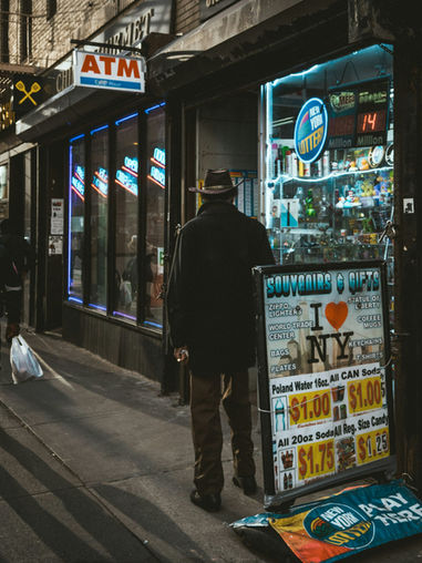 LUGARES TAMBÉM SÃO MARCAS