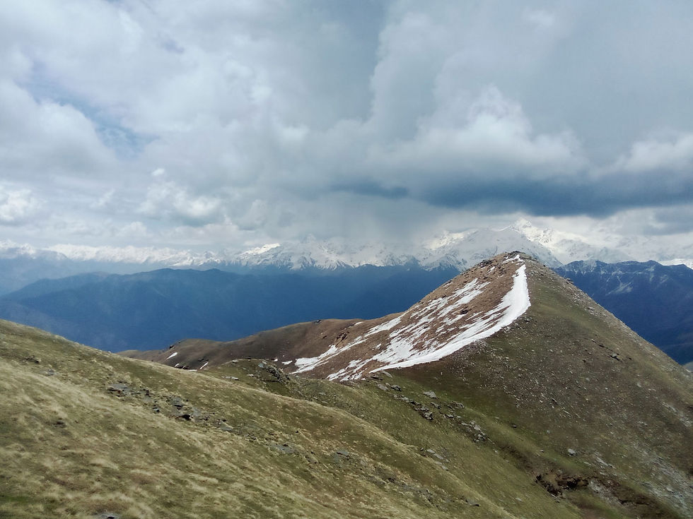 Enroute to Kalaipir pass while descending from Kushkalyan