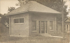 ZetaZeta Library on Broadway