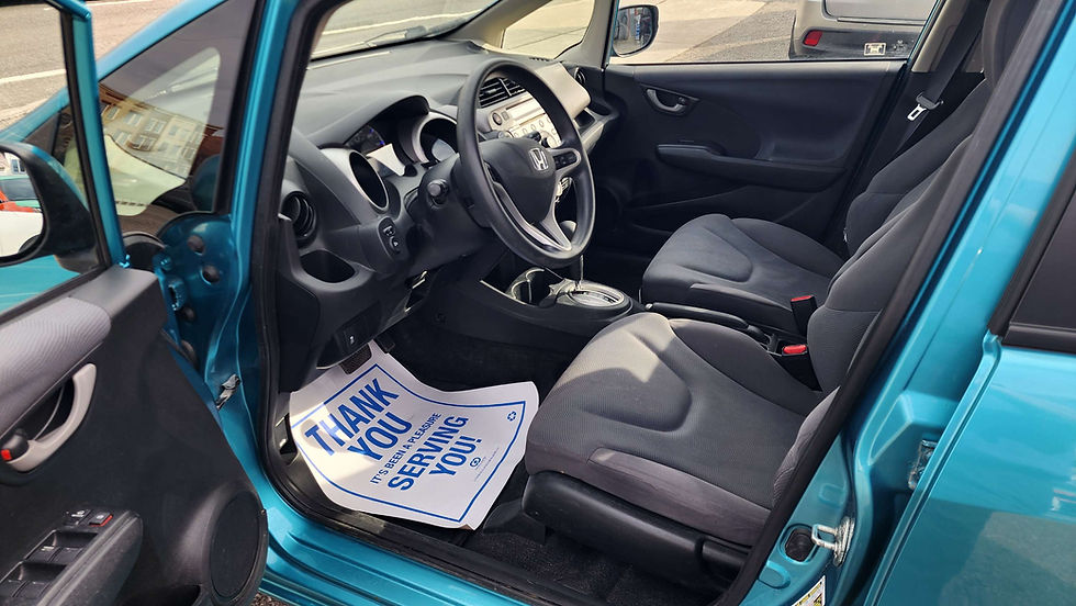 Thumbnail: 2013 Honda Fit DX