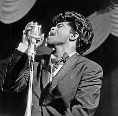48687-james-brown-performing.jpg