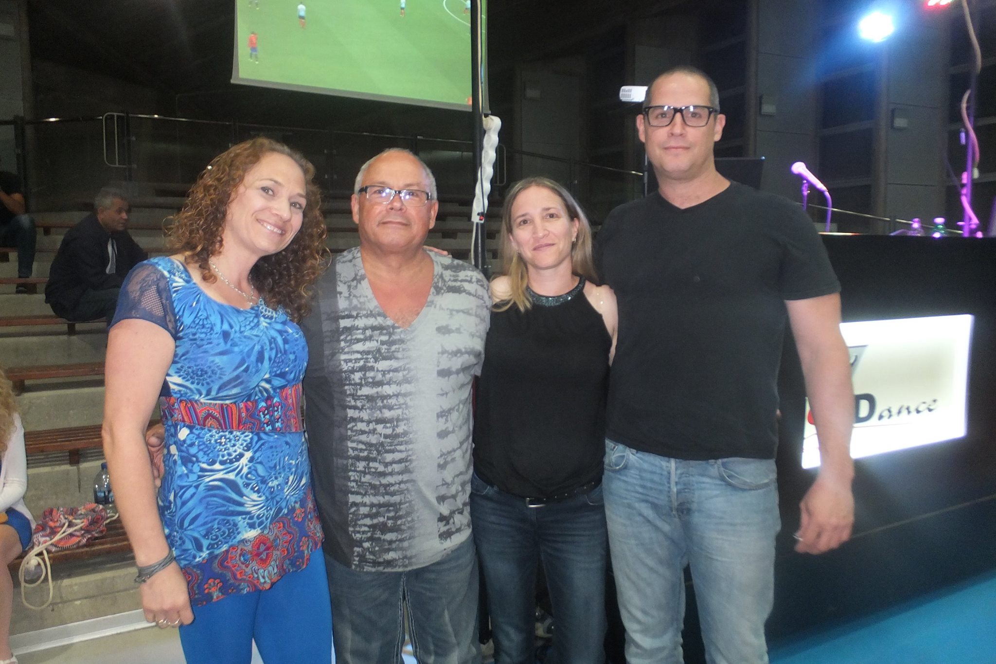 את אבי לוי 2016