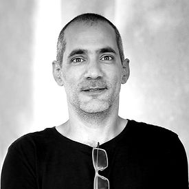 Eyal Zur