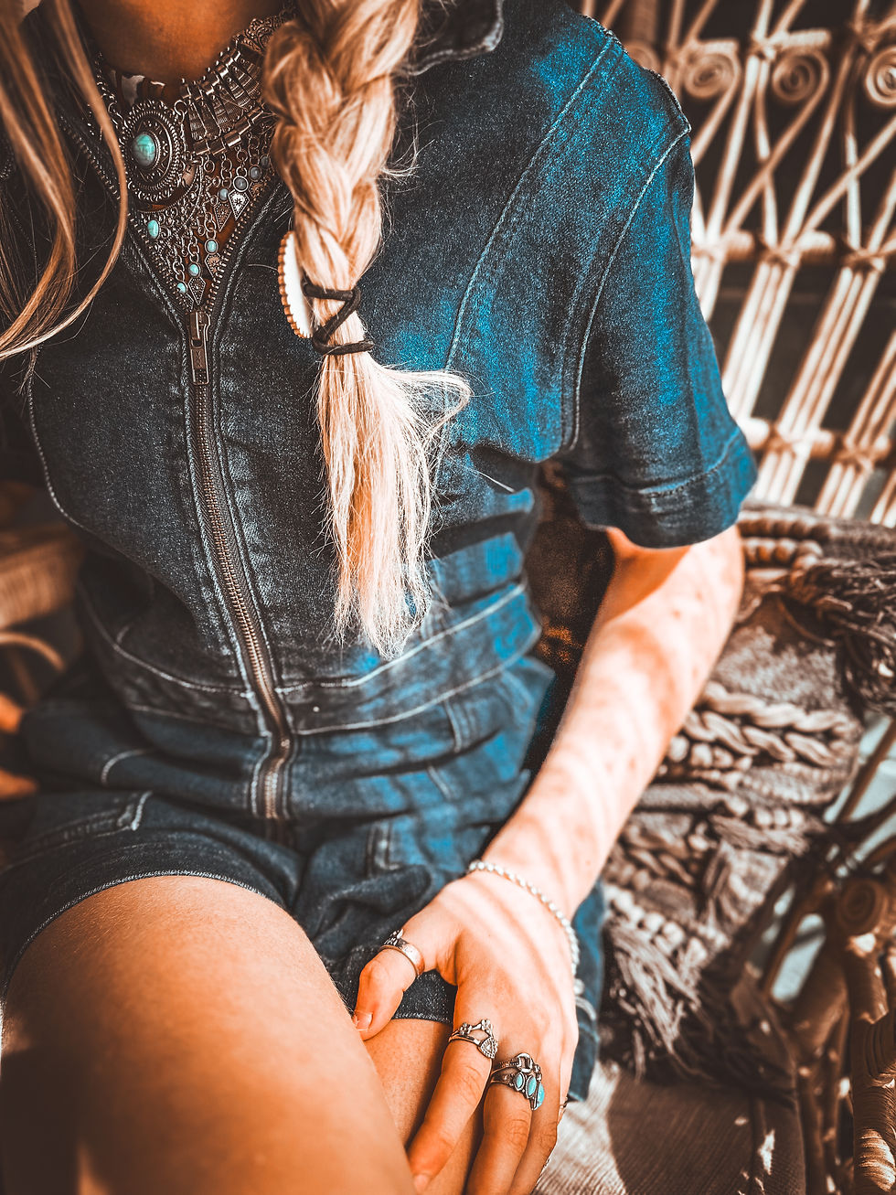 Thumbnail: THE PUNCHY ZIP ROMPER – Size Large