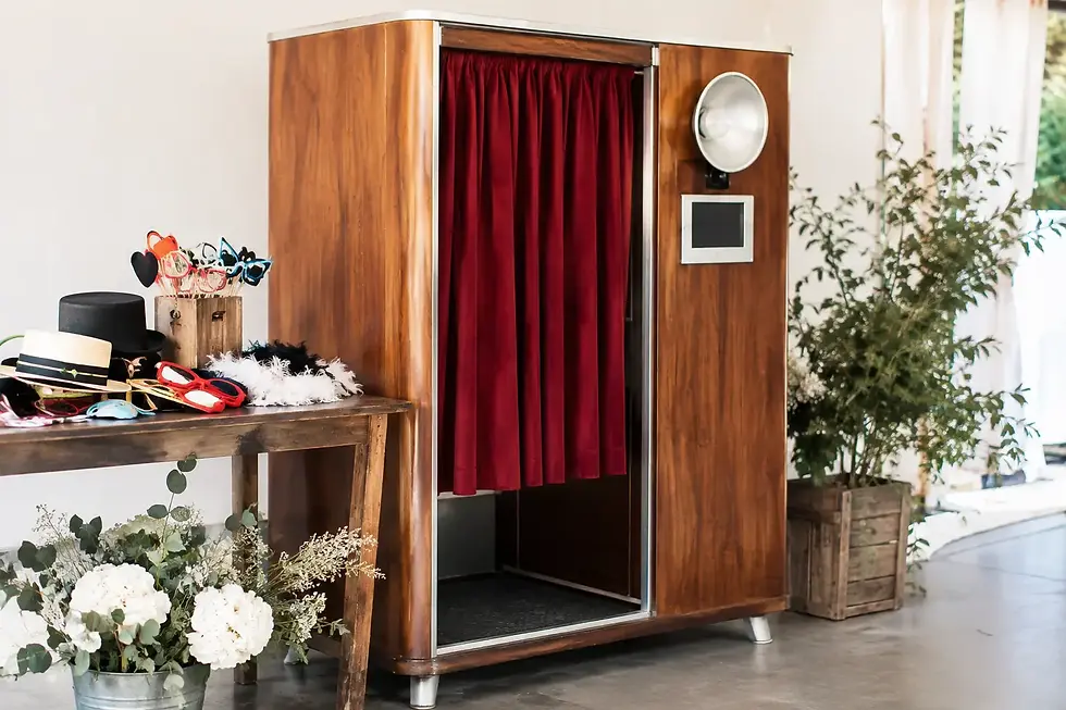 Vintage Booth Styling Guide for Your Celebration