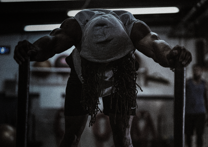 High-impact fitness photography representing Gym Fabric’s focus on strength, endurance and performance.