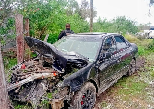 Residente de Díaz Ordaz fallece tras accidente por alcance, el responsable se da a la fuga.