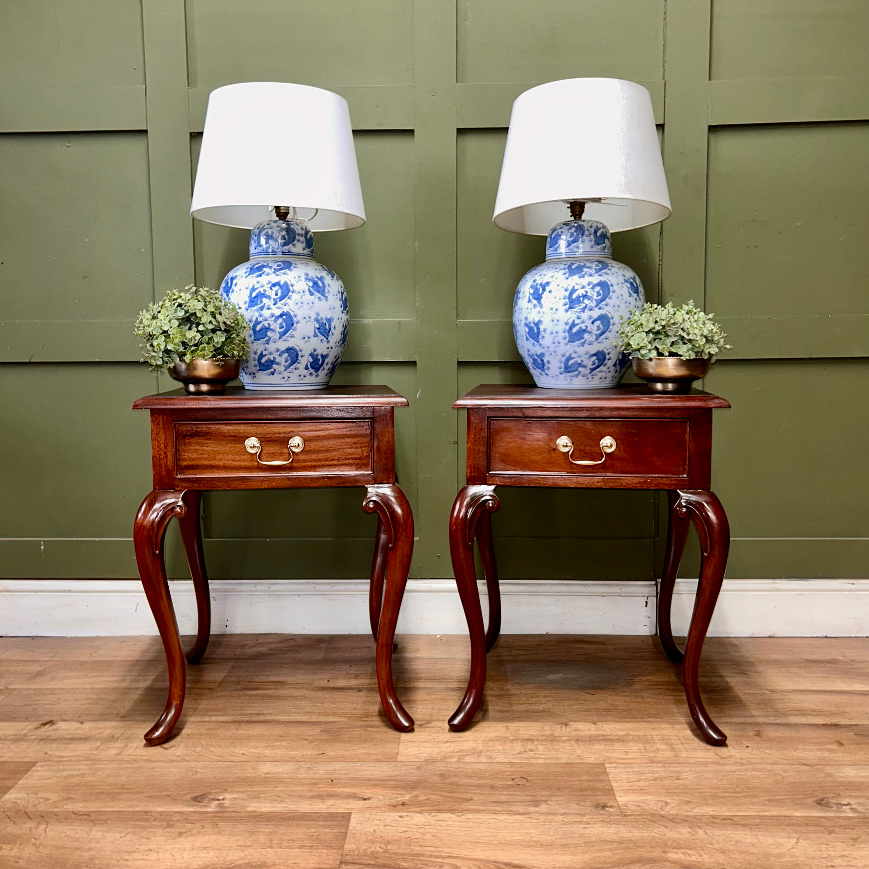 Matching Pair of Side/Lamp Tables