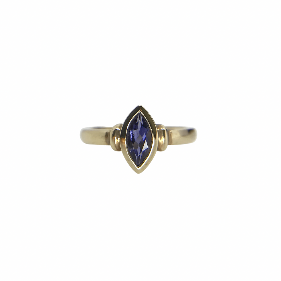 9ct gold ring with iolite 