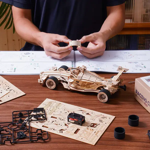サムネイル： LK505 レーシングカー