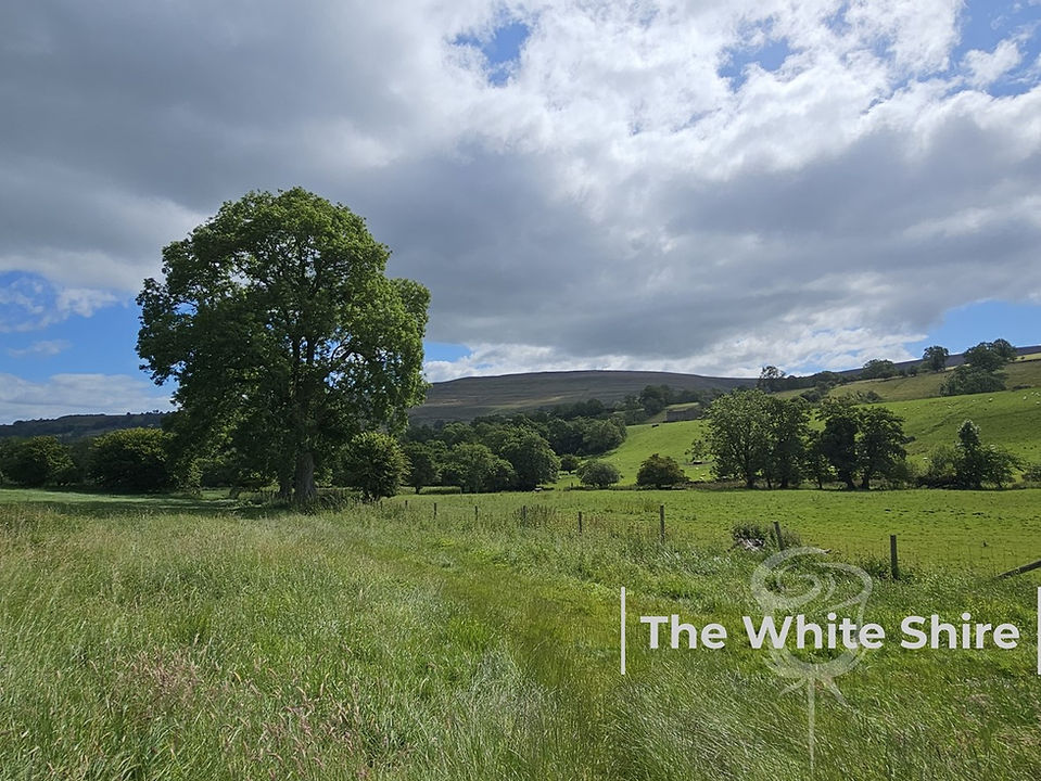 West Burton Circular Walk br The White Shire Walks