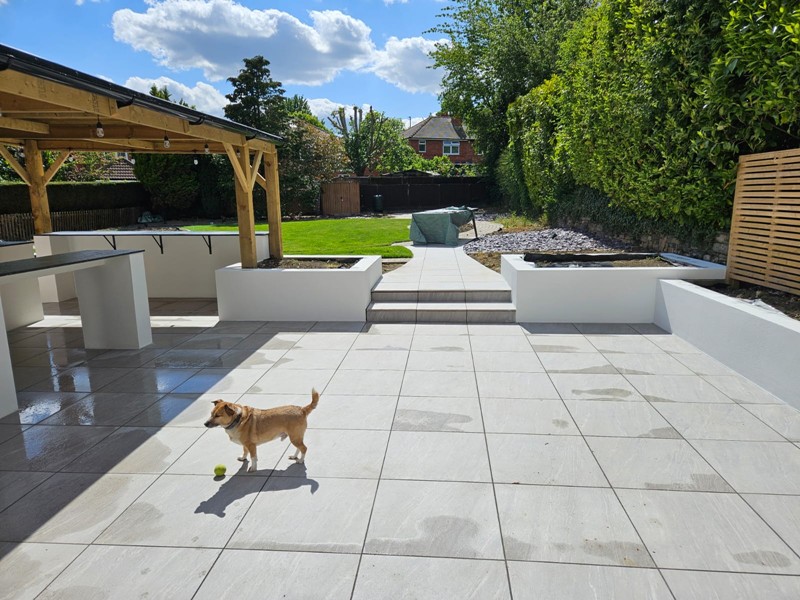 Outdoor kitchen designed by MP Landscape & Garden Design Ltd