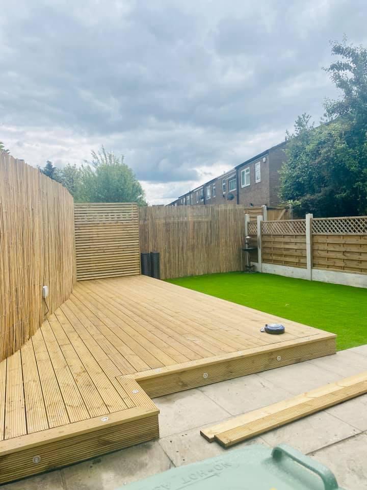 1, Decking, Leeds