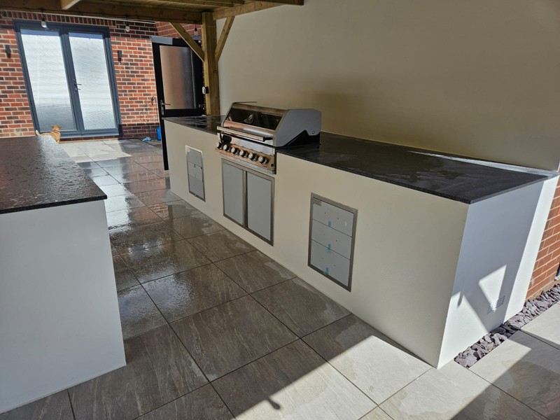 Outdoor kitchen designed by MP Landscape & Garden Design Ltd