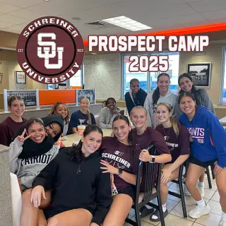 Mayhem girls taking photo at whataburger with Schriener Womens Basketball Team