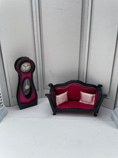 Thumbnail: 1/48th kit, Boule clock, quarter scale