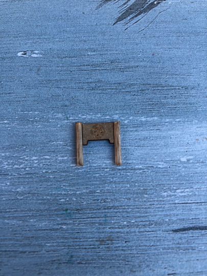 1/48th kit Tudor rose boot scraper, quarter scale