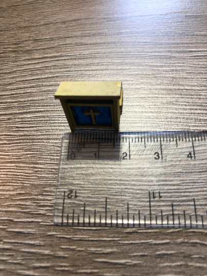 Thumbnail: 1/48th kit, Medieval/gothic prayer bench, quarter scale